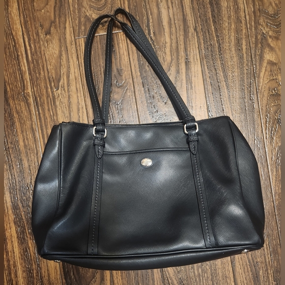 Coach Handbags - Coach Large Black Peyton Tote Shoulder Bag